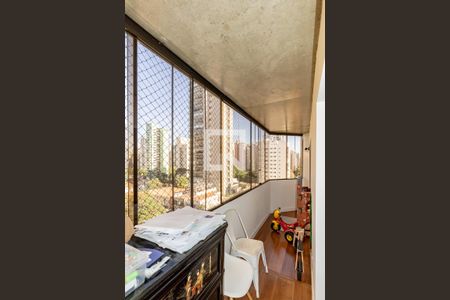 Sala de apartamento para alugar com 4 quartos, 175m² em Planalto Paulista, São Paulo