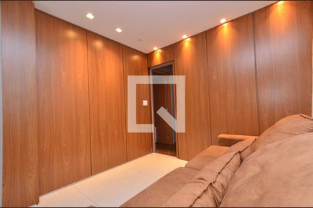 Sala de estar de apartamento à venda com 4 quartos, 190m² em Sagrada Família, Belo Horizonte