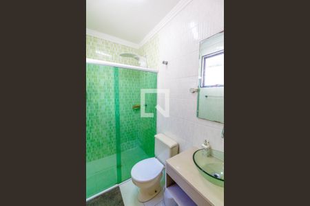 Banheiro de apartamento para alugar com 1 quarto, 53m² em Vilamar, Praia Grande