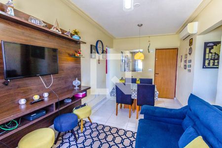 Sala de apartamento para alugar com 1 quarto, 53m² em Vilamar, Praia Grande