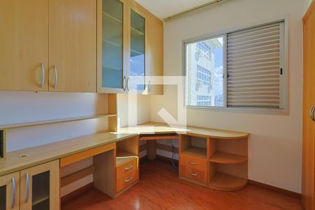 Quarto 2 de apartamento para alugar com 3 quartos, 91m² em Santa Efigênia, Belo Horizonte