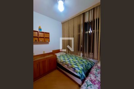 Quarto 1 de apartamento para alugar com 2 quartos, 70m² em Duque de Caxias, Rio de Janeiro