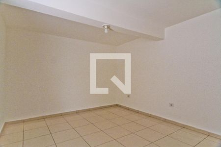 Quarto de casa para alugar com 1 quarto, 40m² em Vila Mirante, São Paulo