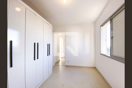Quarto 1 de apartamento para alugar com 2 quartos, 58m² em Jardim Esmeralda, São Paulo