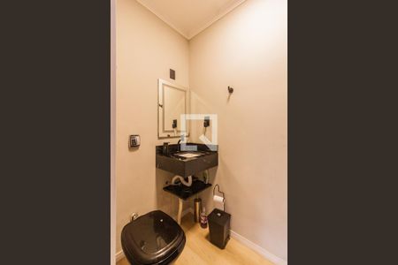 Banheiro de apartamento para alugar com 1 quarto, 55m² em Kobrasol, São José