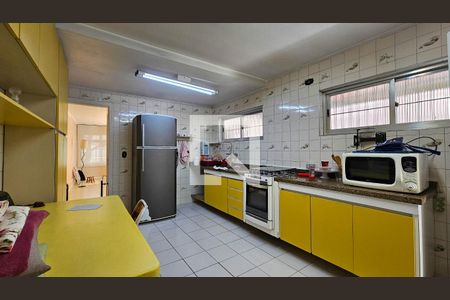 Cozinha de casa para alugar com 3 quartos, 114m² em Jardim Umuarama, São Paulo