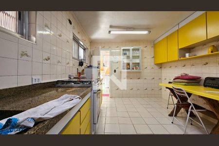 Cozinha de casa para alugar com 3 quartos, 115m² em Jardim Umuarama, São Paulo