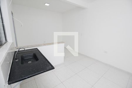 Sala e Cozinha de casa para alugar com 1 quarto, 18m² em Cidade Patriarca, São Paulo