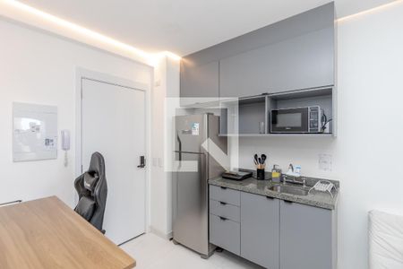 Sala/Cozinha de apartamento para alugar com 1 quarto, 32m² em Brooklin Paulista, São Paulo