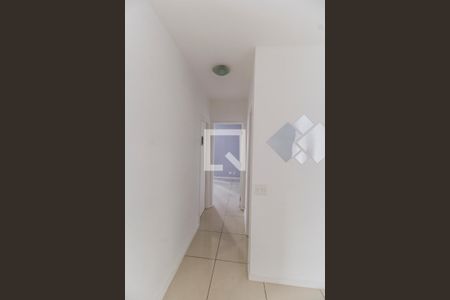 Corredor de apartamento para alugar com 2 quartos, 61m² em Jardim Tupanci, Barueri