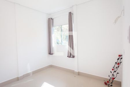 quarto 2 de casa de condomínio à venda com 3 quartos, 220m² em (residencial Belarmino) - Santa Rita - Nova Lima, Nova Lima