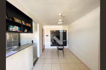 Sala de apartamento à venda com 3 quartos, 60m² em Diamante, Belo Horizonte