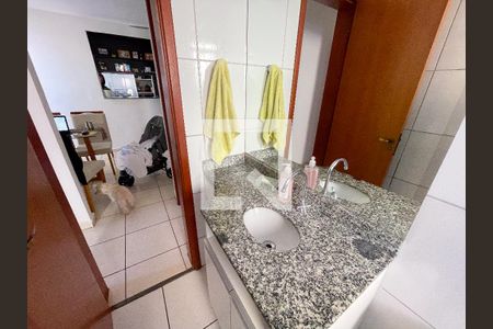 Banheiro Social de apartamento para alugar com 3 quartos, 60m² em Diamante, Belo Horizonte