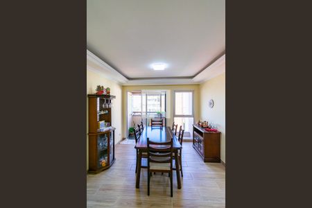 Sala de apartamento à venda com 2 quartos, 70m² em Vila Alexandria, São Paulo