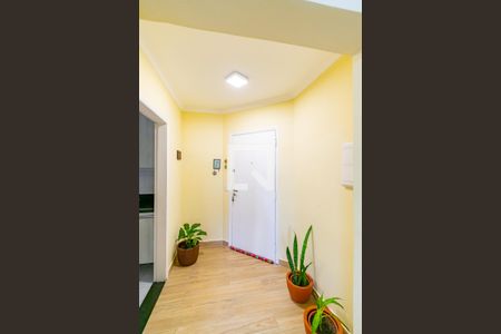 Entrada de apartamento à venda com 2 quartos, 70m² em Vila Alexandria, São Paulo