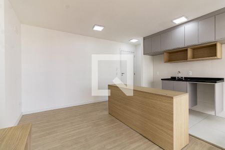 Sala de apartamento para alugar com 3 quartos, 72m² em Vila Nair, São Paulo