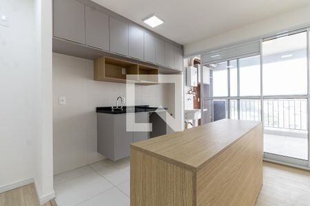 Cozinha de apartamento para alugar com 3 quartos, 72m² em Vila Nair, São Paulo