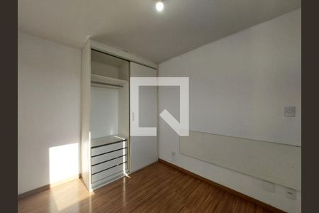 Quarto 1 de apartamento para alugar com 2 quartos, 48m² em Vila Inglesa, São Paulo