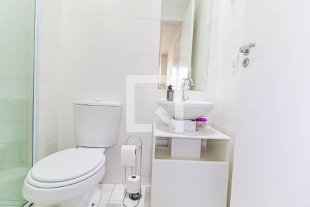 Banheiro de apartamento para alugar com 1 quarto, 28m² em Jardim Caravelas, São Paulo