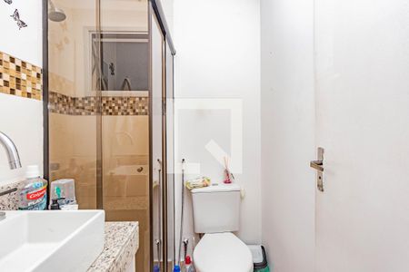 Banheiro de apartamento à venda com 2 quartos, 46m² em Vila Liviero, São Paulo