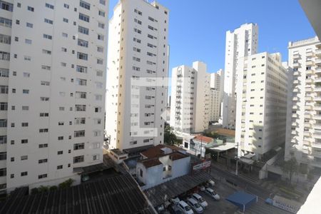 Sala - Vista de apartamento para alugar com 1 quarto, 58m² em Centro, Campinas