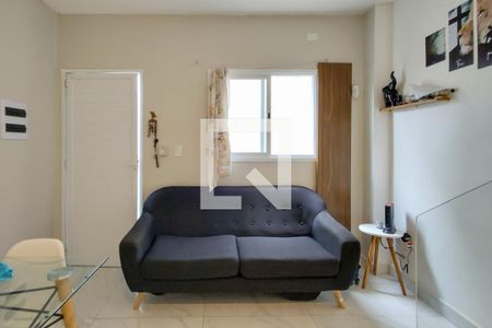 Sala de casa de condomínio para alugar com 2 quartos, 58m² em Vilamar, Praia Grande