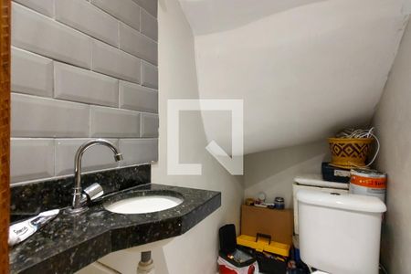 Lavabo de casa de condomínio para alugar com 2 quartos, 58m² em Vilamar, Praia Grande