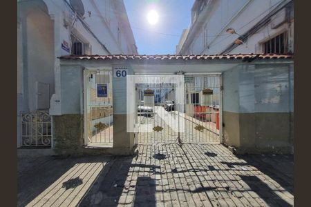 Casa de condomínio à venda com 96m², 4 quartos e 1 vaga Casa de condomínio à venda com 96m², 4 quartos e 1 vagaFachada