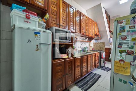 Casa de condomínio à venda com 96m², 4 quartos e 1 vaga Casa de condomínio à venda com 96m², 4 quartos e 1 vagaCozinha