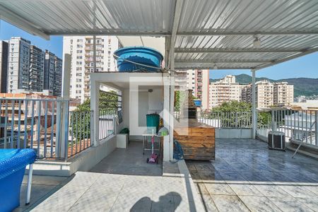 Casa de condomínio à venda com 96m², 4 quartos e 1 vaga Casa de condomínio à venda com 96m², 4 quartos e 1 vagaTerraço
