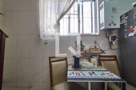 Casa de condomínio à venda com 96m², 4 quartos e 1 vaga Casa de condomínio à venda com 96m², 4 quartos e 1 vagaÁrea de Serviço