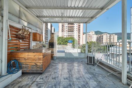 Casa de condomínio à venda com 96m², 4 quartos e 1 vaga Casa de condomínio à venda com 96m², 4 quartos e 1 vagaTerraço