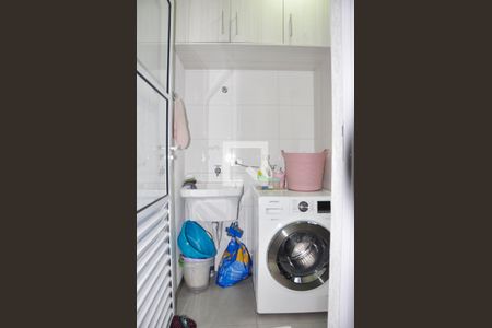 Casa à venda com 60m², 2 quartos e 1 vaga Casa à venda com 60m², 2 quartos e 1 vagaÁrea de Serviço