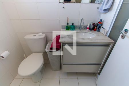 Banheiro da Suíte de apartamento à venda com 2 quartos, 58m² em Vila Ema, São Paulo