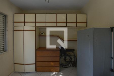 Quarto 1 de apartamento para alugar com 2 quartos, 71m² em Vila Firmiano Pinto, São Paulo