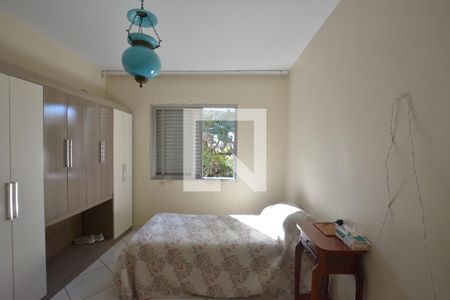 Quarto 2 de apartamento para alugar com 2 quartos, 71m² em Vila Firmiano Pinto, São Paulo