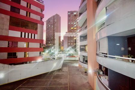 Vista da Varanda de apartamento para alugar com 1 quarto, 55m² em Itaigara, Salvador