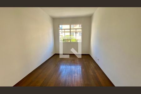 Sala de apartamento para alugar com 2 quartos, 80m² em Nova Suíça, Belo Horizonte