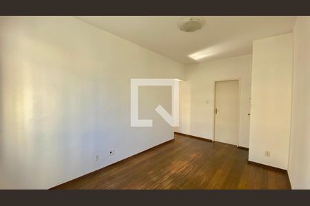 Sala de apartamento para alugar com 2 quartos, 80m² em Nova Suíça, Belo Horizonte