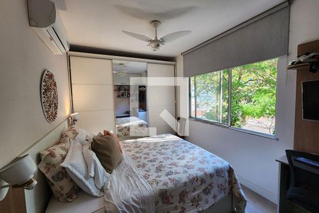 Quarto 1 de apartamento à venda com 2 quartos, 62m² em Laranjeiras, Rio de Janeiro