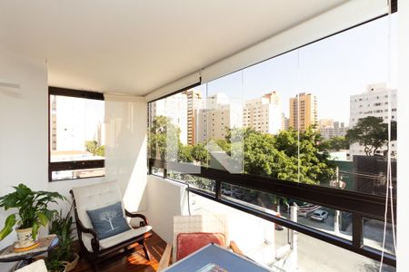 Sala de apartamento para alugar com 4 quartos, 200m² em Indianópolis, São Paulo
