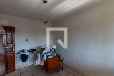 Quarto 2 de casa à venda com 3 quartos, 339m² em Novo Glória, Belo Horizonte