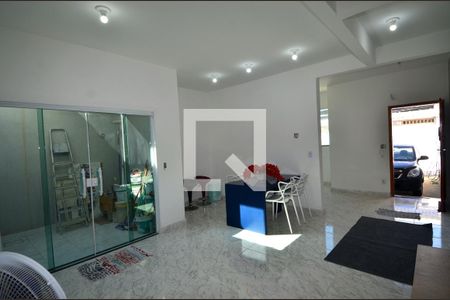 Sala de casa para alugar com 2 quartos, 98m² em Cordovil, Rio de Janeiro