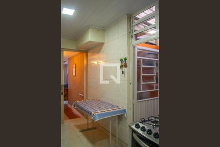 Casa à venda com 115m², 3 quartos e 3 vagas Casa à venda com 115m², 3 quartos e 3 vagasCozinha