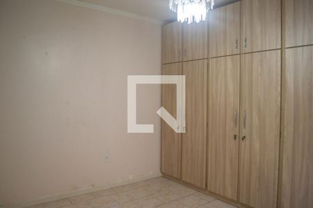 Casa à venda com 115m², 3 quartos e 3 vagas Casa à venda com 115m², 3 quartos e 3 vagasQuarto