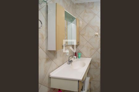 Casa à venda com 115m², 3 quartos e 3 vagas Casa à venda com 115m², 3 quartos e 3 vagasBanheiro