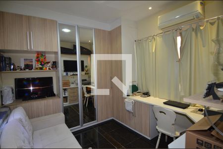 Quarto 1 de casa para alugar com 3 quartos, 170m² em Cordovil, Rio de Janeiro
