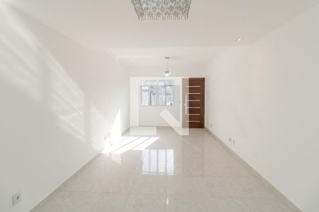 Casa à venda com 190m², 3 quartos e 5 vagasSala