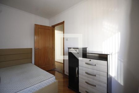 Quarto 2 de casa para alugar com 2 quartos, 70m² em Santa Teresinha, São Paulo