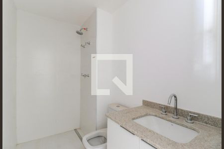 Banheiro de kitnet/studio à venda com 1 quarto, 24m² em Campo Belo, São Paulo